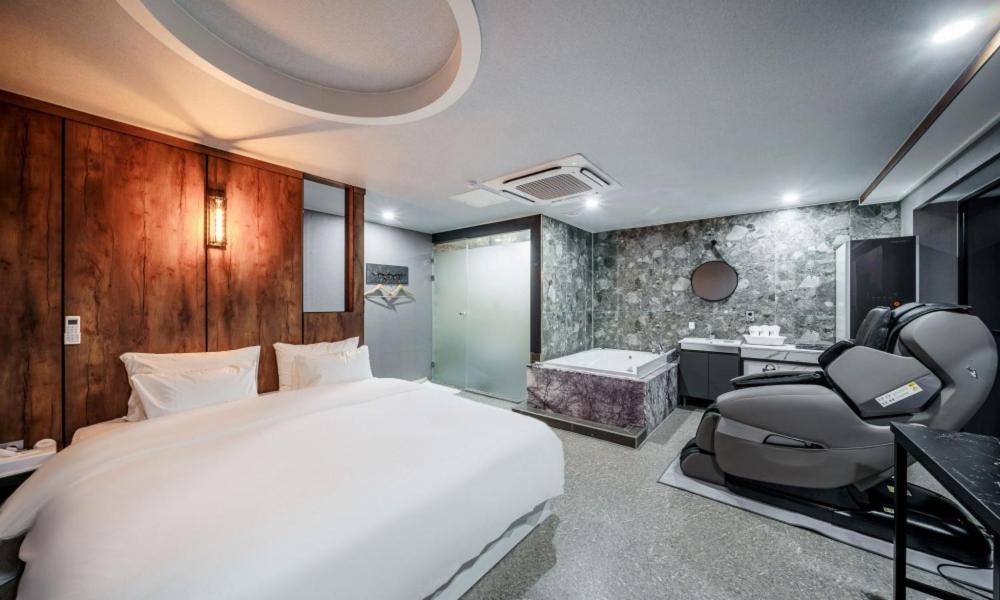 G7 Hotel Dongducheon Esterno foto